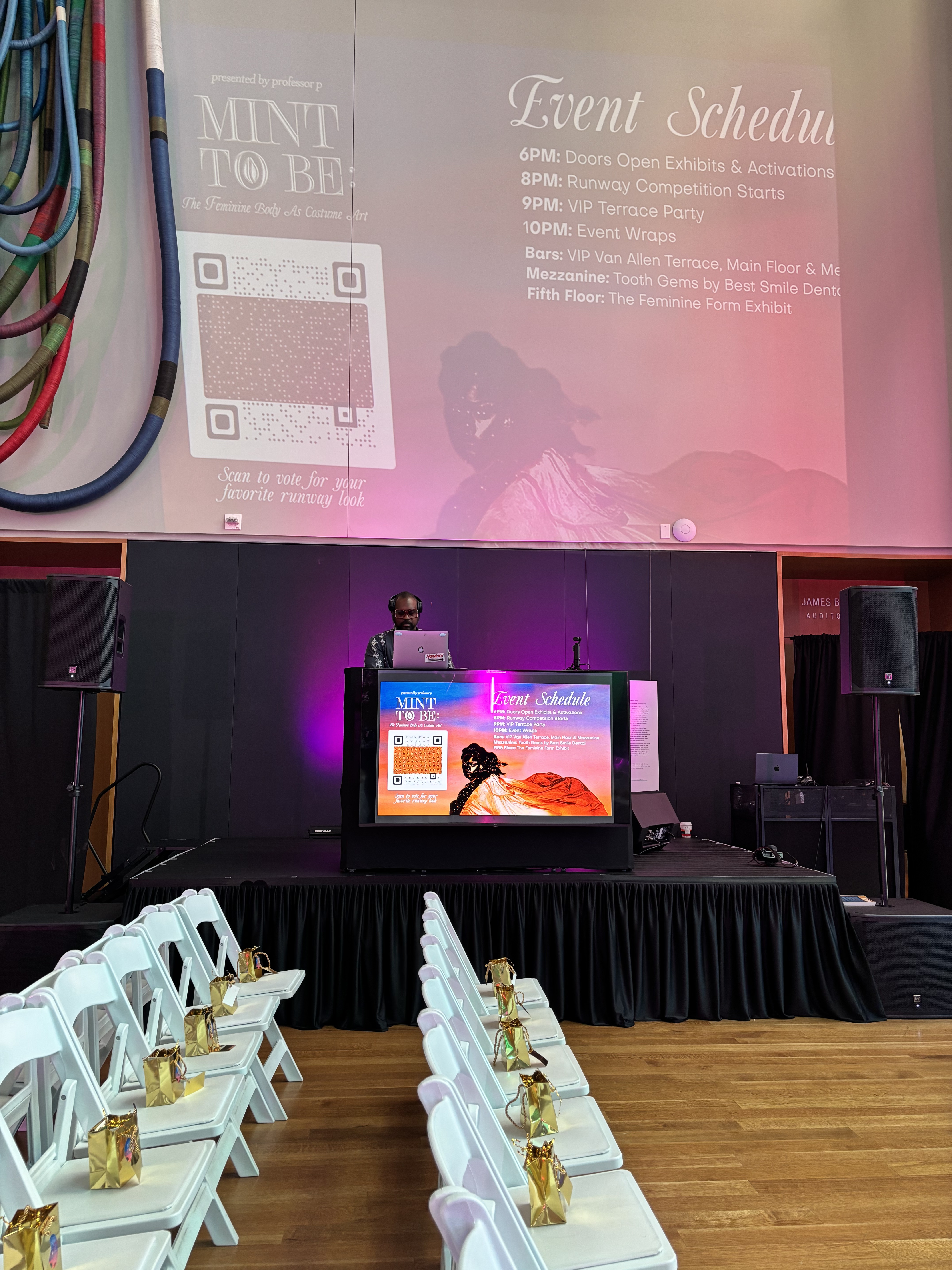 8x12 stage at a fashion show at the Mint Museum Charlotte